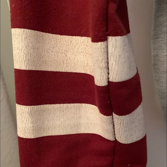 Rue21 Maroon “Me sarcastic never” cropped hoodie - Picture 4 of 4